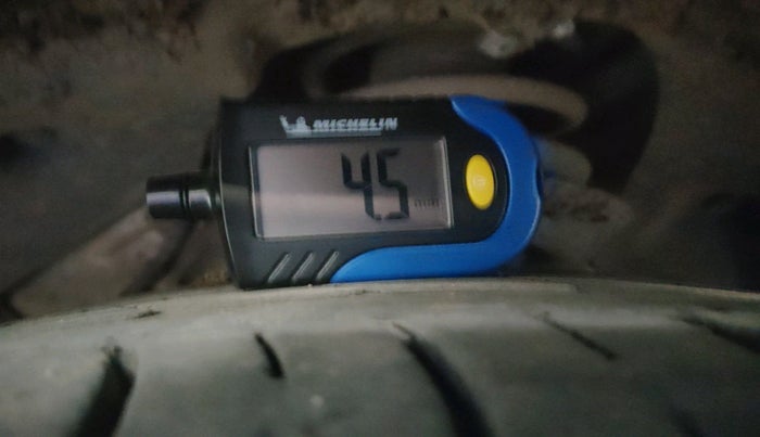 2019 Mahindra XUV300 W8 1.5 DIESEL, Diesel, Manual, 99,237 km, tyre