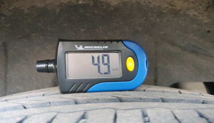 2019 Mahindra XUV300 W8 1.5 DIESEL, Diesel, Manual, 99,237 km, tyre