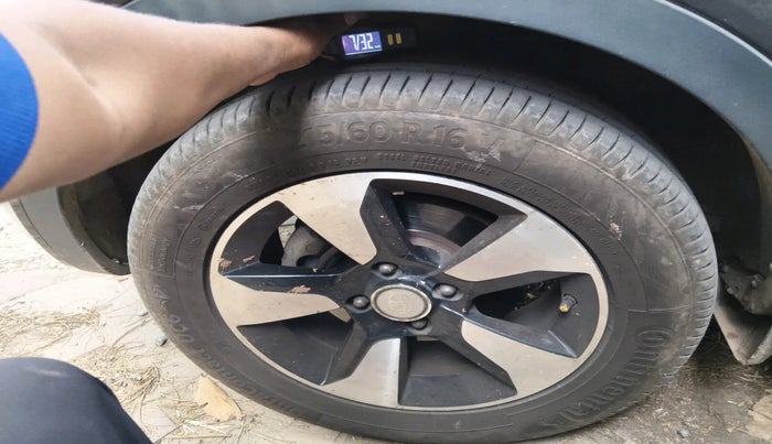 2018 Tata NEXON XZ DIESEL, Diesel, Manual, 1,05,401 km, tyre