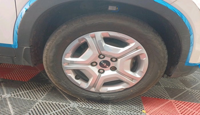 2022 KIA SONET HTK 1.2, Petrol, Manual, 87,121 km, tyre