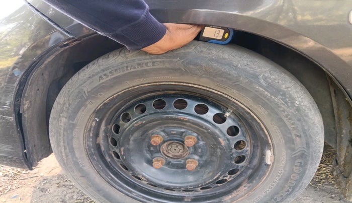 2016 Honda Amaze 1.5L I-DTEC S, Diesel, Manual, 1,59,468 km, tyre