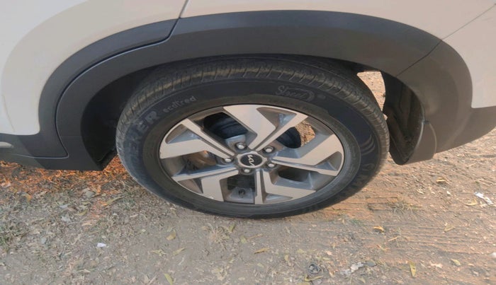 2021 KIA SONET HTX 1.5, Diesel, Manual, 42,030 km, tyre