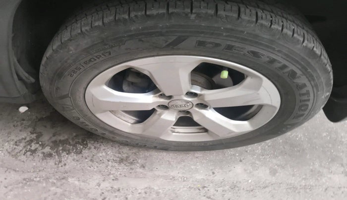 2017 Jeep Compass LIMITED 1.4 PETROL AT, Petrol, Automatic, 84,360 km, tyre