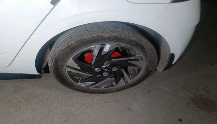 2022 Hyundai NEW I20 SPORTZ 1.2 MT, Petrol, Manual, 36,257 km, tyre