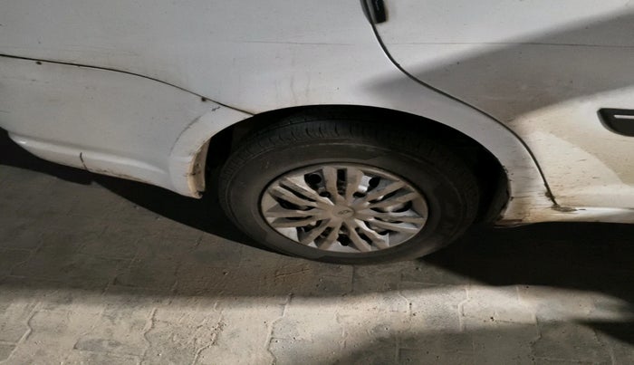 2016 Maruti Swift Dzire TOUR DIESEL, Diesel, Manual, 1,41,956 km, tyre