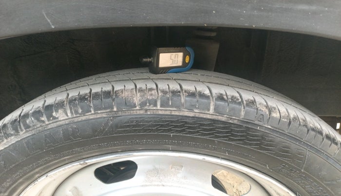 2023 Nissan MAGNITE XE, Petrol, Manual, 75,905 km, tyre