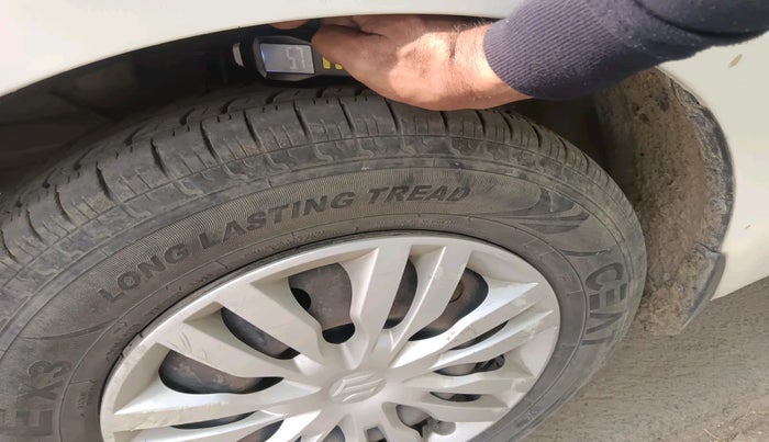 2018 Maruti Dzire VDI, Diesel, Manual, 96,053 km, tyre