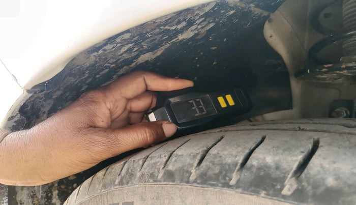 2018 Maruti Dzire VXI, Petrol, Manual, 69,536 km, tyre