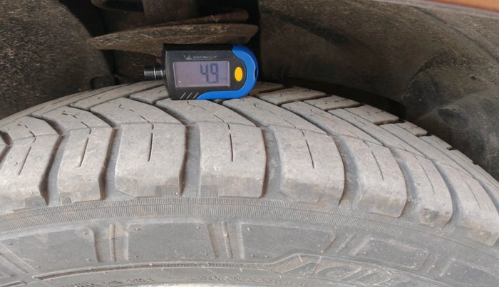 2016 Renault Duster 110 PS RXZ 4X2 AMT DIESEL, Diesel, Automatic, 1,17,435 km, tyre