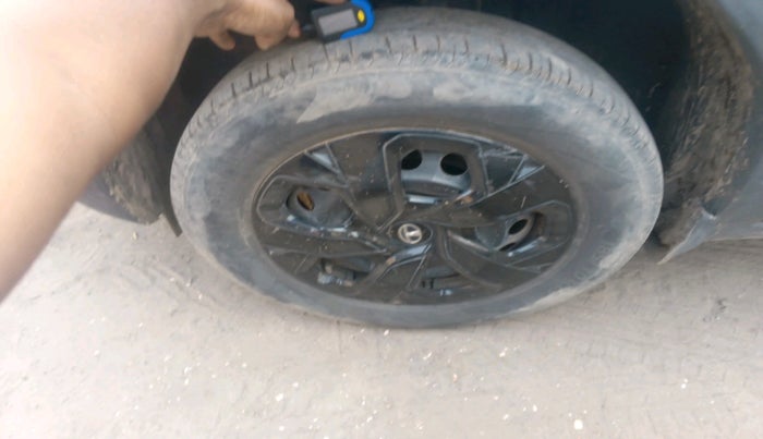 2022 Tata PUNCH ADVENTURE MT, Petrol, Manual, 35,706 km, tyre