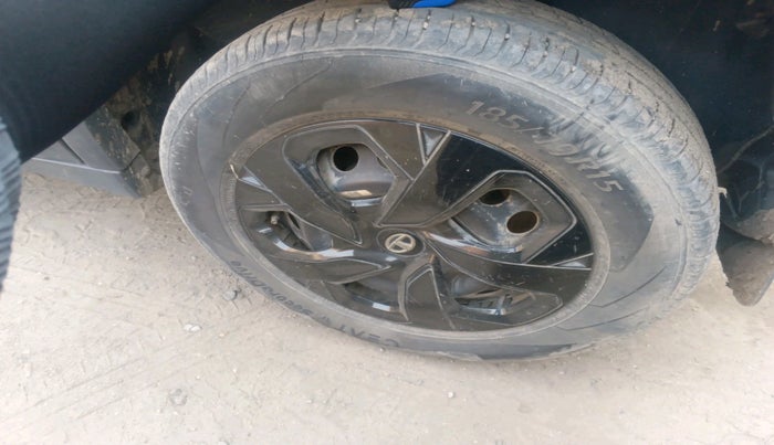 2022 Tata PUNCH ADVENTURE MT, Petrol, Manual, 35,706 km, tyre