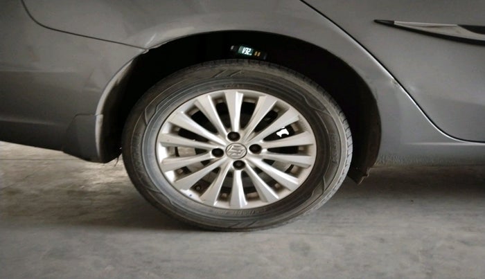 2014 Maruti Ciaz ZXI, Petrol, Manual, 97,213 km, tyre