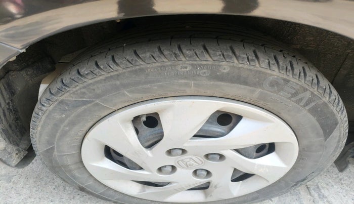 2015 Honda Amaze 1.5L I-DTEC S, Diesel, Manual, 79,687 km, tyre