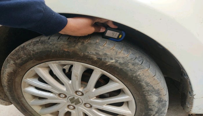 2019 Maruti Dzire ZDI, Diesel, Manual, 2,37,078 km, tyre