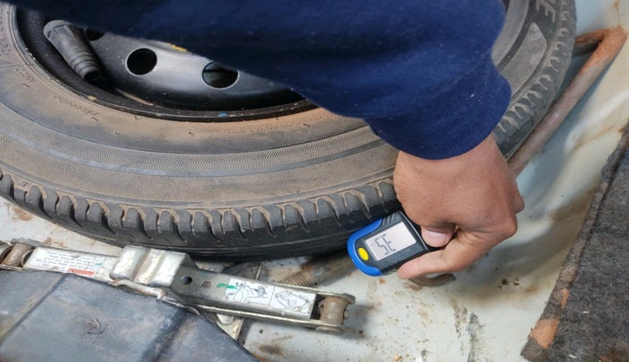 2019 Maruti Dzire ZDI, Diesel, Manual, 2,37,078 km, tyre