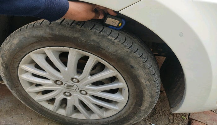 2019 Maruti Dzire ZDI, Diesel, Manual, 2,37,078 km, tyre