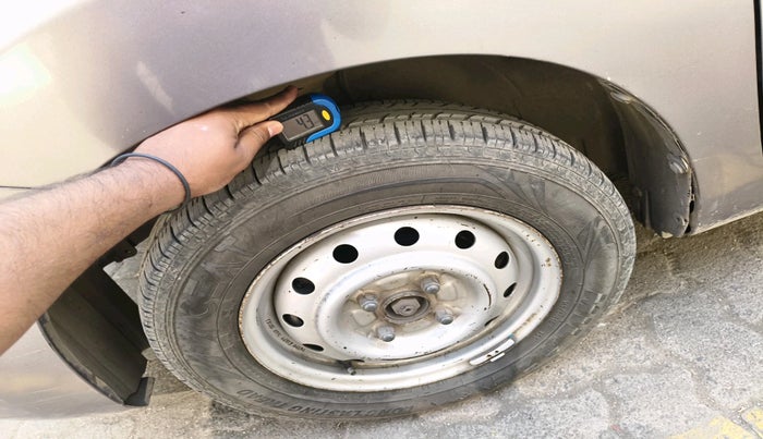 2014 Maruti Wagon R 1.0 LXI CNG, Petrol, Manual, 1,59,314 km, tyre