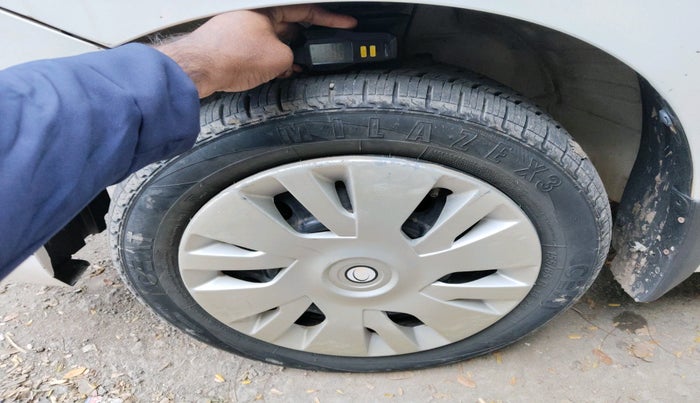 2013 Maruti Wagon R 1.0 VXI, Petrol, Manual, 1,19,100 km, tyre