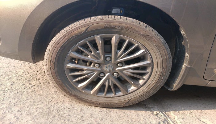 2019 Maruti Ertiga ZXI+ SHVS, Petrol, Manual, 70,878 km, tyre