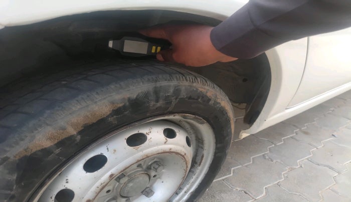 2015 Tata Indigo ECS LS TDI, Diesel, Manual, 44,132 km, tyre