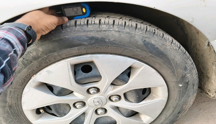 2015 Hyundai Xcent S 1.2, Petrol, Manual, 1,27,293 km, tyre