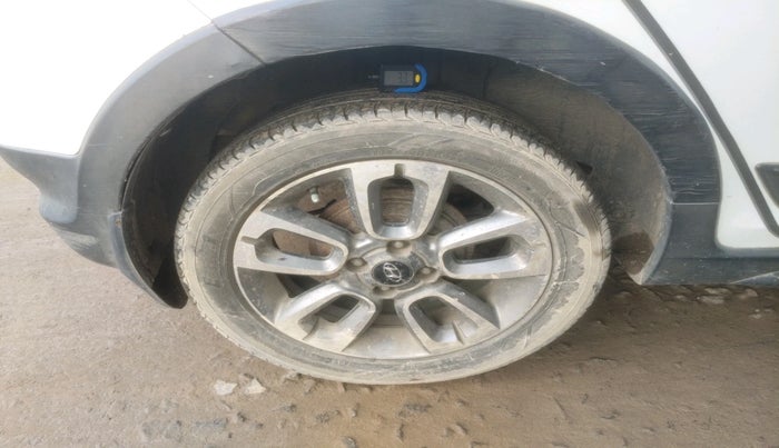 2016 Hyundai i20 Active 1.2 SX, Petrol, Manual, 90,580 km, tyre