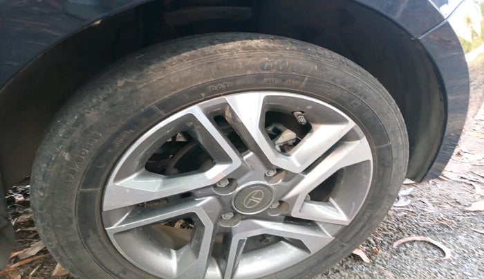 2023 Tata TIGOR XZ PLUS PETROL, Petrol, Manual, 20,092 km, tyre