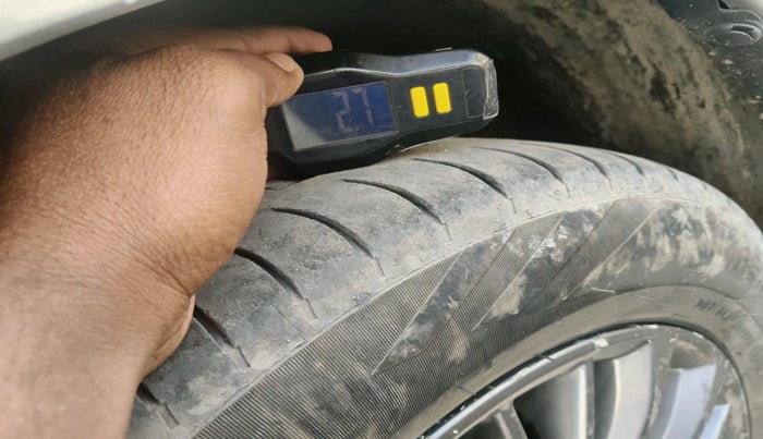 2019 Maruti Ertiga ZXI+ SHVS, Petrol, Manual, 87,729 km, tyre