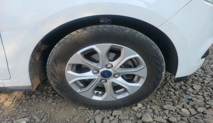 2016 Ford Figo Aspire TITANIUM 1.2 PETROL, Petrol, Manual, 48,112 km, tyre