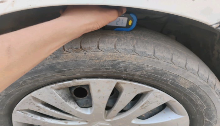 2012 Maruti Ertiga VDI, Diesel, Manual, 2,83,398 km, tyre