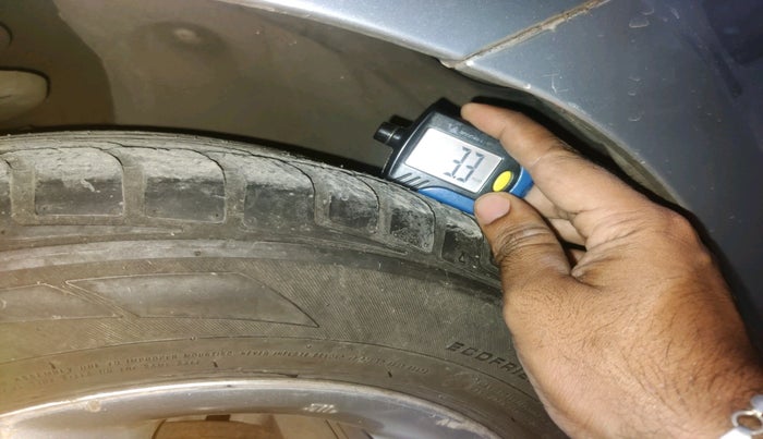 2012 Skoda Rapid ELEGANCE 1.6 MPI MT, Petrol, Manual, 58,608 km, tyre