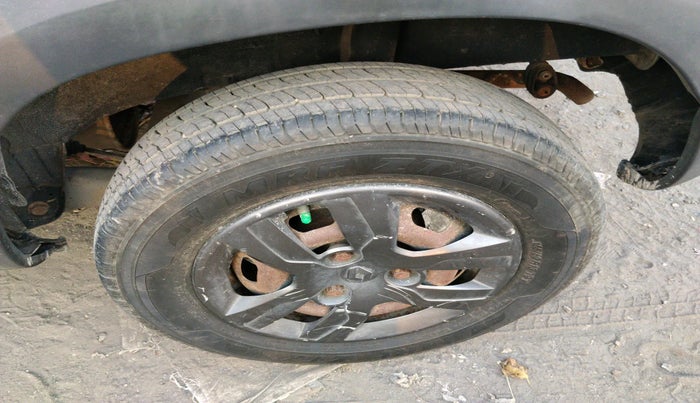 2016 Renault Kwid RXT 1.0, Petrol, Manual, 48,305 km, tyre