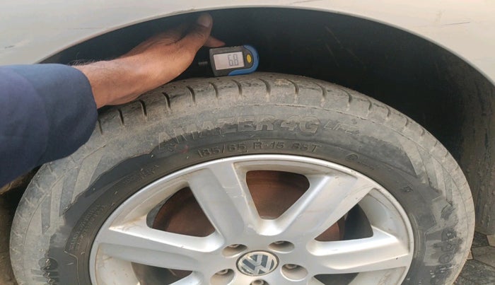 2011 Volkswagen Vento TRENDLINE 1.6, Petrol, Manual, 1,10,960 km, tyre