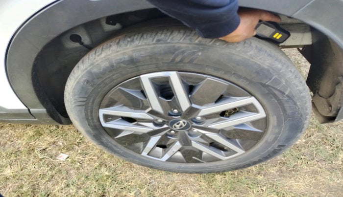 2022 Hyundai VENUE SX 1.0 TURBO IMT, Petrol, Manual, 44,220 km, tyre