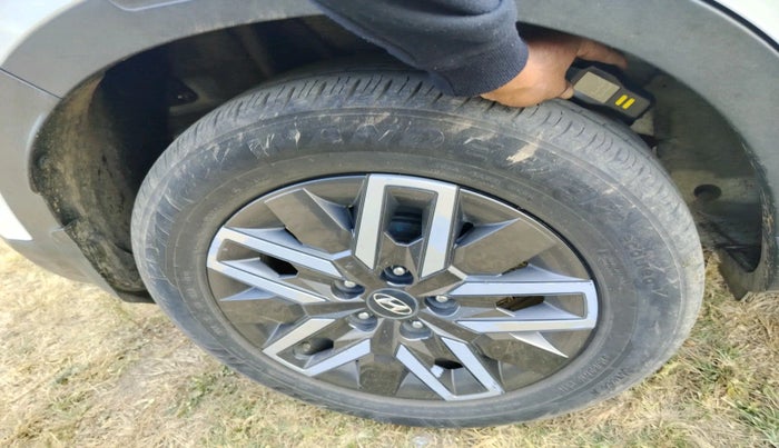 2022 Hyundai VENUE SX 1.0 TURBO IMT, Petrol, Manual, 44,220 km, tyre