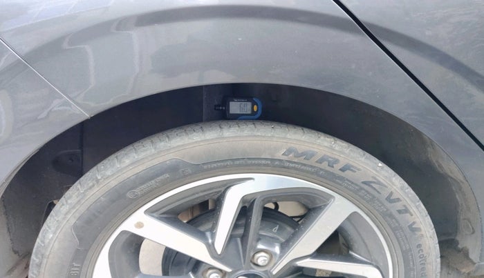 2022 Hyundai GRAND I10 NIOS ASTA AMT 1.2 KAPPA VTVT, Petrol, Automatic, 17,597 km, tyre