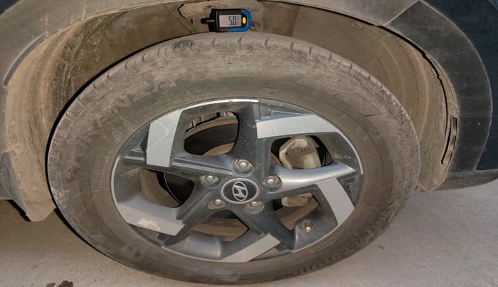 2021 Hyundai VENUE SX 1.0 TURBO, Petrol, Manual, 77,402 km, tyre