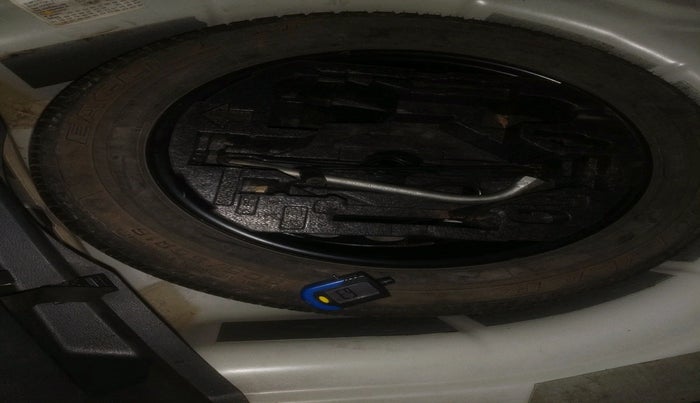 2014 Volkswagen Jetta HIGHLINE TDI AT, Diesel, Automatic, 86,777 km, tyre