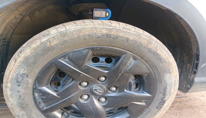 2023 Hyundai VENUE SX 1.2 PETROL, Petrol, Manual, 40,460 km, tyre