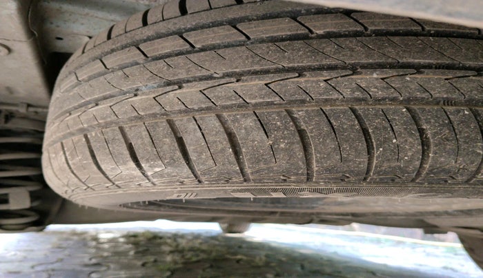 2023 KIA CARENS PRESTIGE 1.5 PETROL 7 STR, Petrol, Manual, 9,281 km, tyre