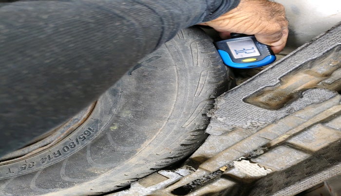 2014 Honda Amaze 1.5L I-DTEC E, Diesel, Manual, 1,16,177 km, tyre