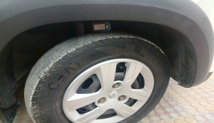 2016 Renault Kwid RXT 0.8, Petrol, Manual, 18,047 km, tyre