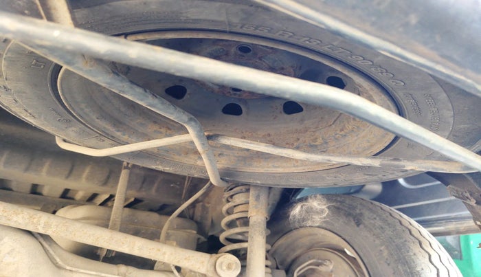 2016 Maruti Eeco 5 STR WITH A/C+HTR, Petrol, Manual, 24,076 km, tyre