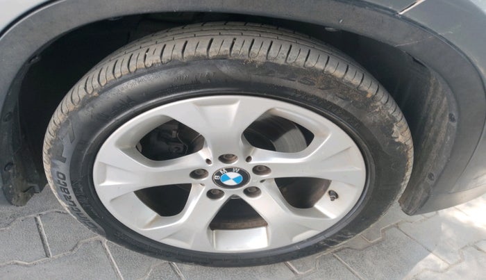 2012 BMW X1 sDrive20d, Diesel, Automatic, 1,43,007 km, tyre