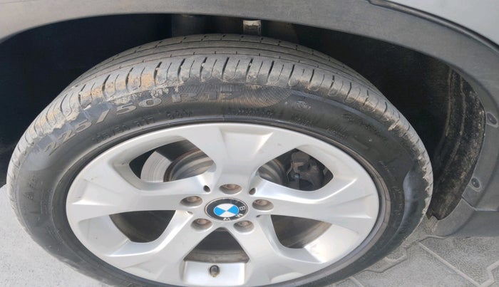 2012 BMW X1 sDrive20d, Diesel, Automatic, 1,43,007 km, tyre