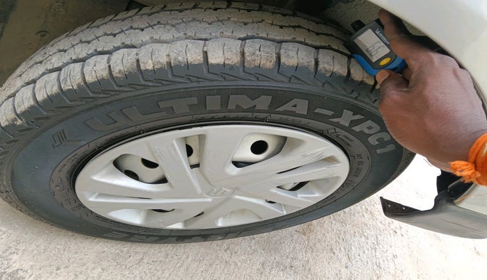 2023 Maruti Eeco 5 STR AC, Petrol, Manual, 6,451 km, tyre