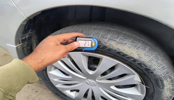 2012 Maruti Ertiga VXI, Petrol, Manual, 81,572 km, tyre