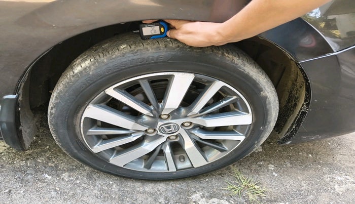 2020 Honda City 1.5L I-VTEC ZX, Petrol, Manual, 78,579 km, tyre