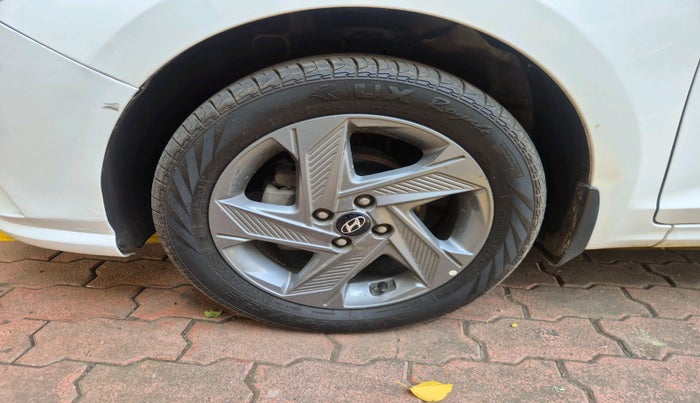 2020 Hyundai Verna 1.6 VTVT SX + AT, Petrol, Automatic, 29,833 km, tyre