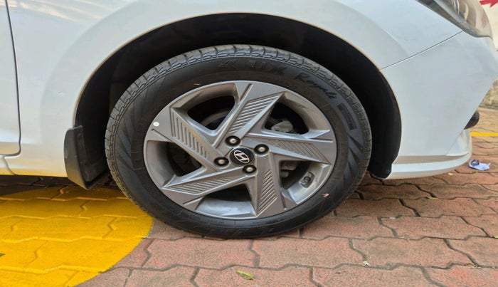 2020 Hyundai Verna 1.6 VTVT SX + AT, Petrol, Automatic, 29,833 km, tyre